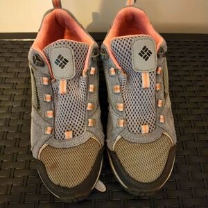 Columbia Access Point II YL5379-037 Trail Waterproof Gray/Pink Women's Size 5 M